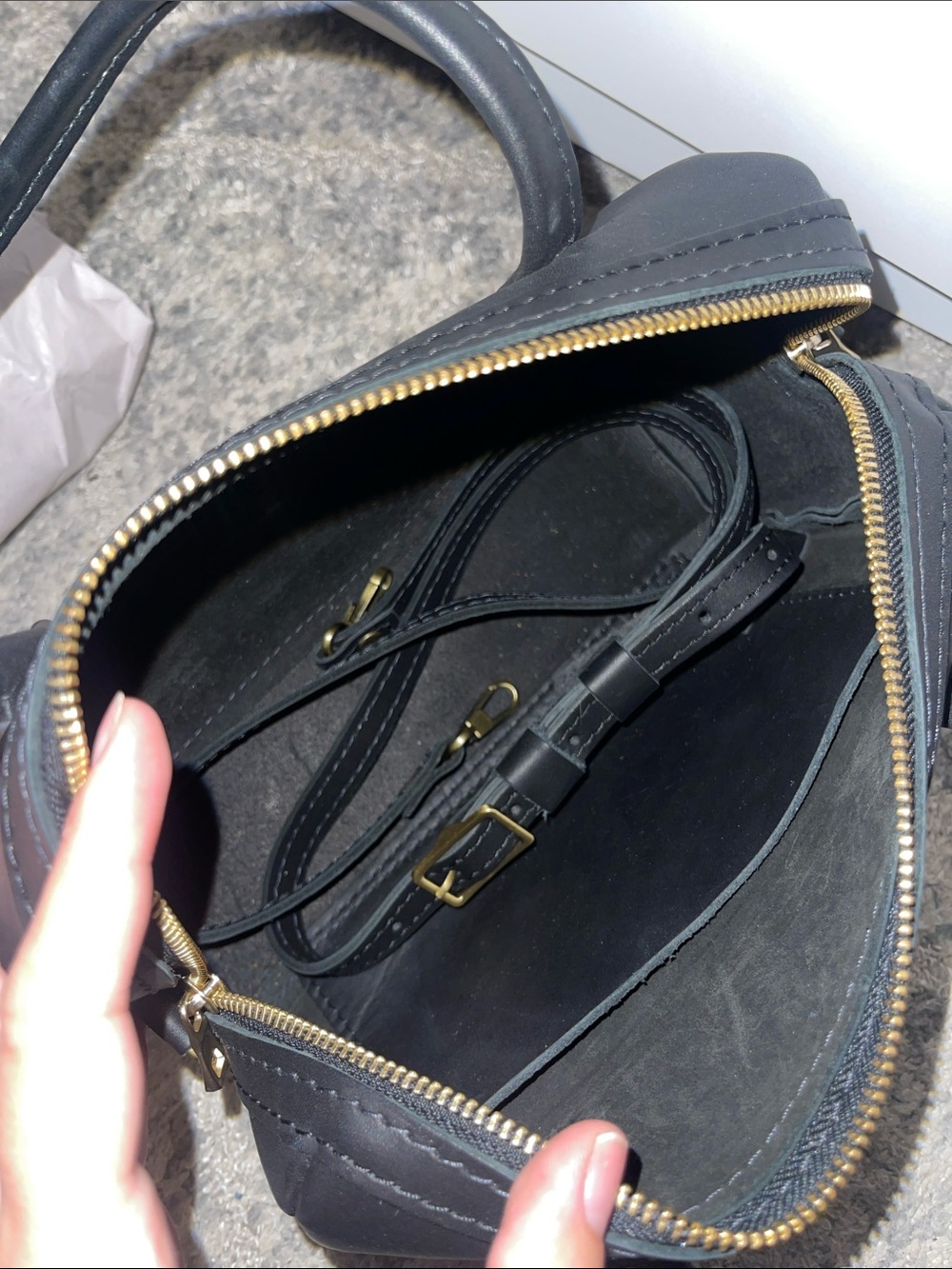 Portland Leather Sloan Doctor Bag - Picture 6 of 12